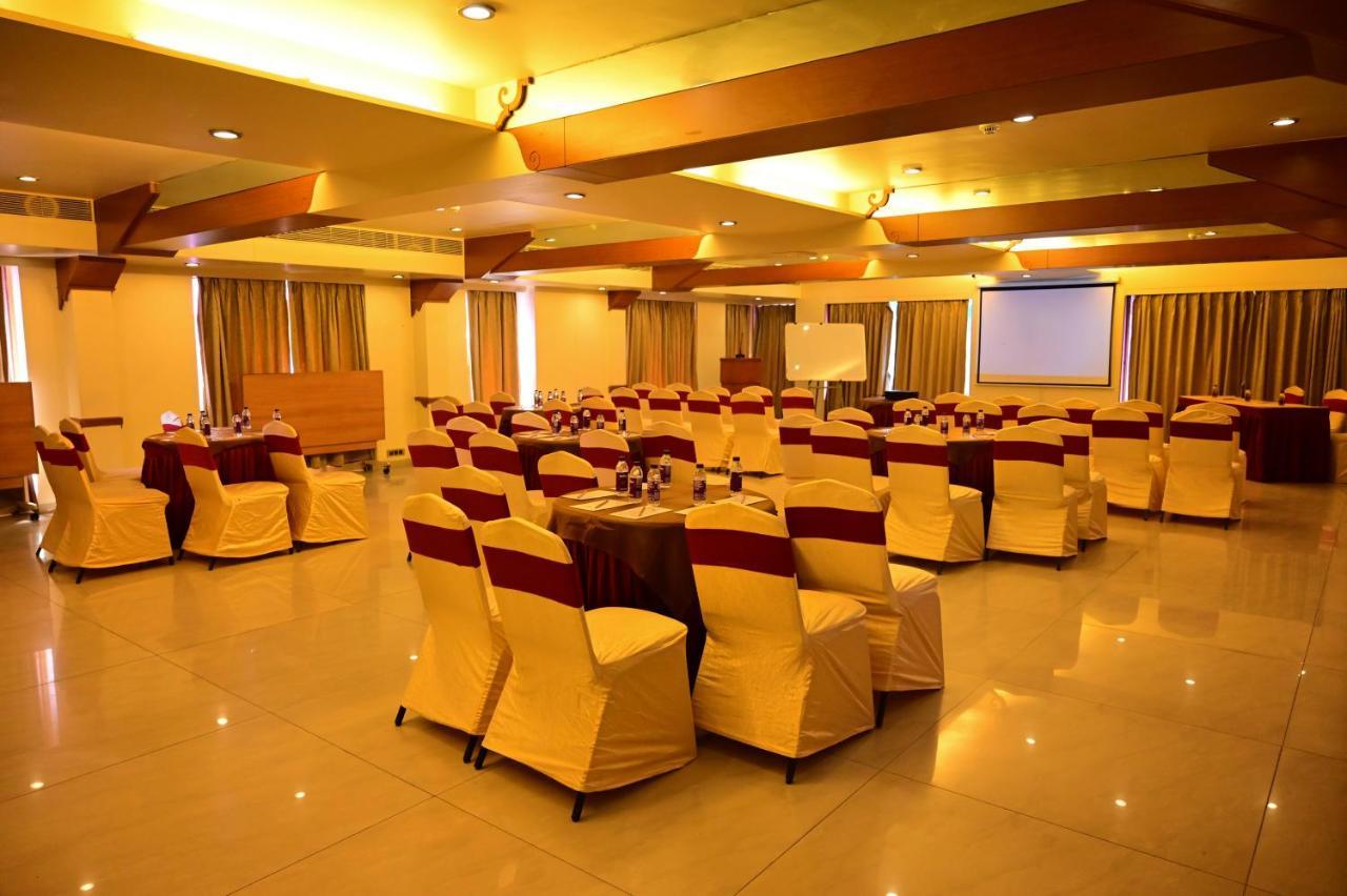 The Deccan Royaale Pune Exterior photo