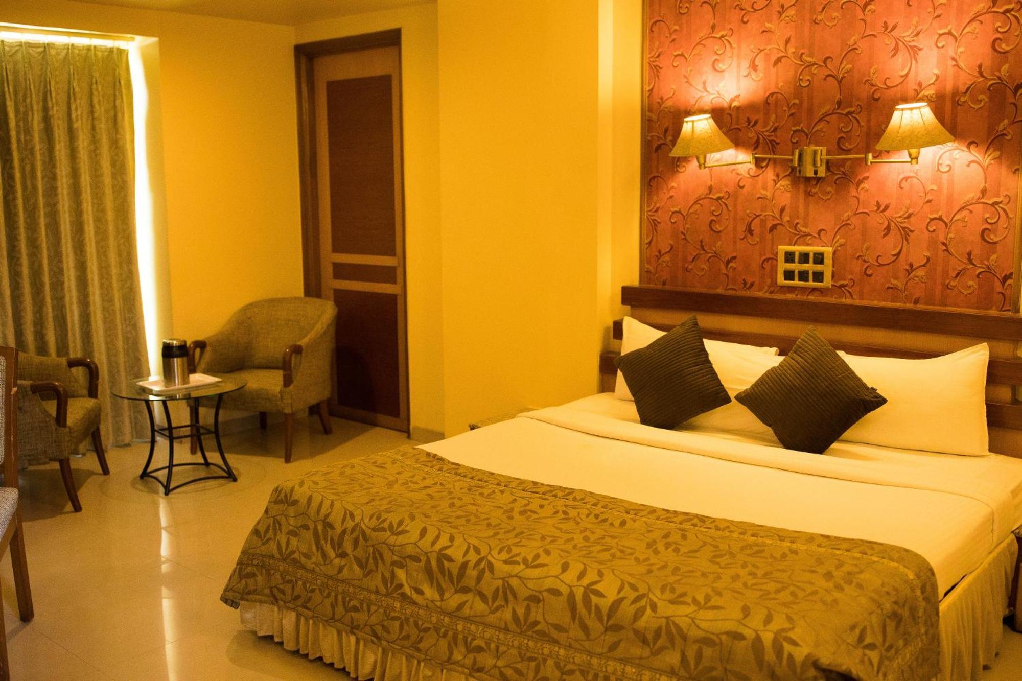 The Deccan Royaale Pune Exterior photo