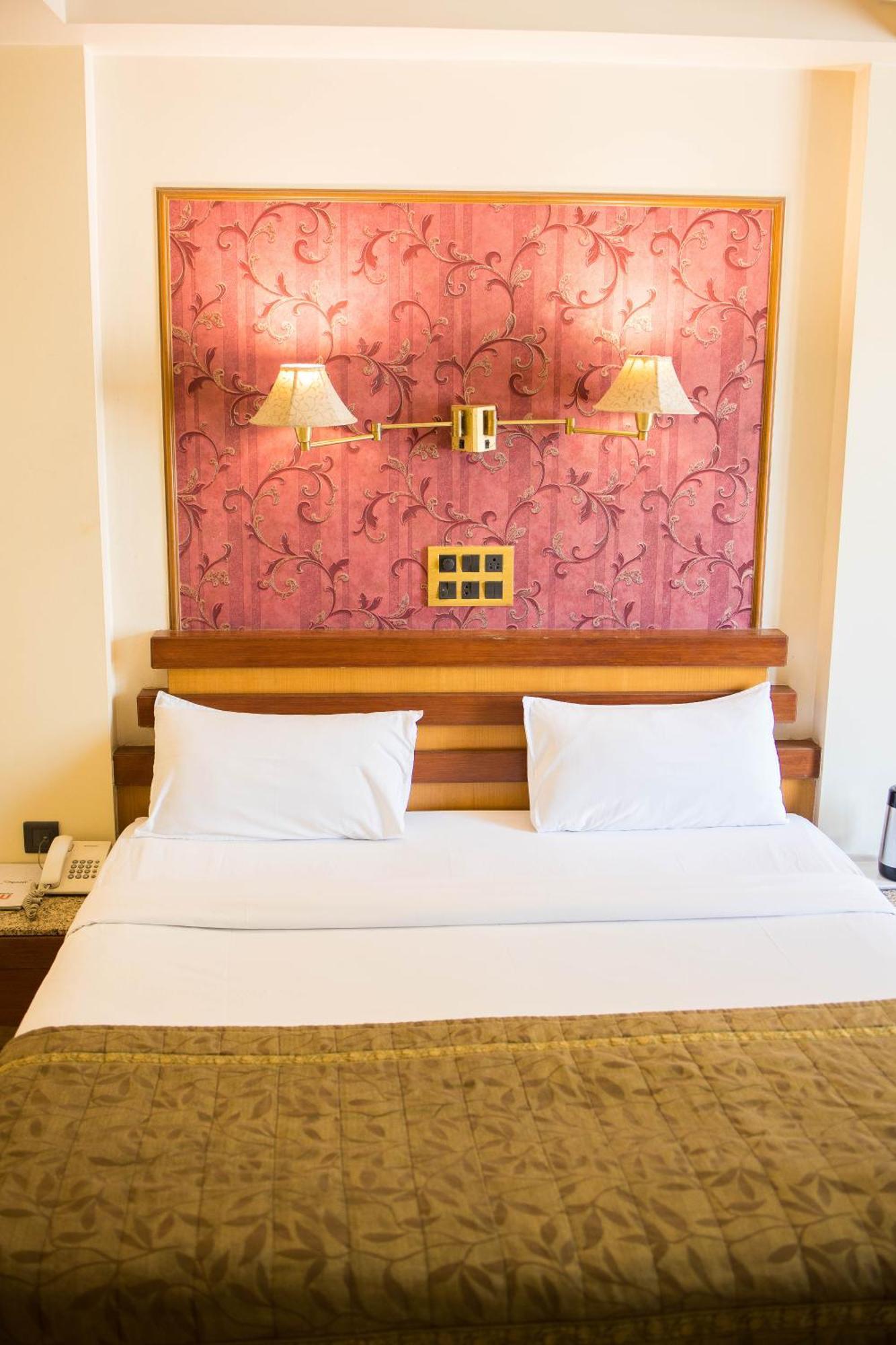 The Deccan Royaale Pune Exterior photo