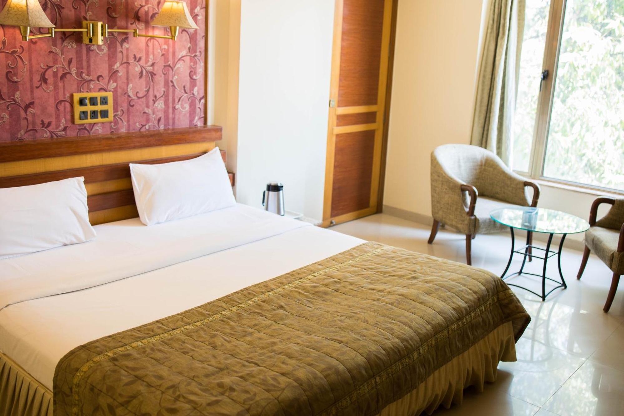 The Deccan Royaale Pune Exterior photo