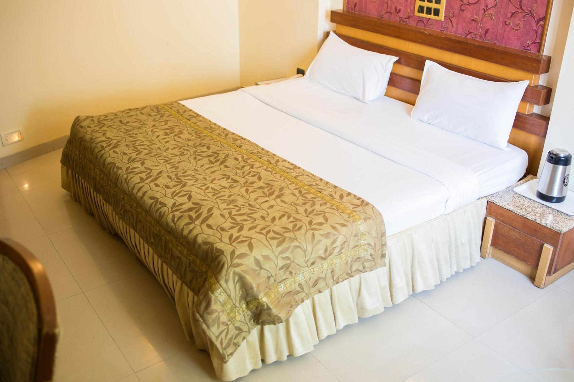 The Deccan Royaale Pune Exterior photo